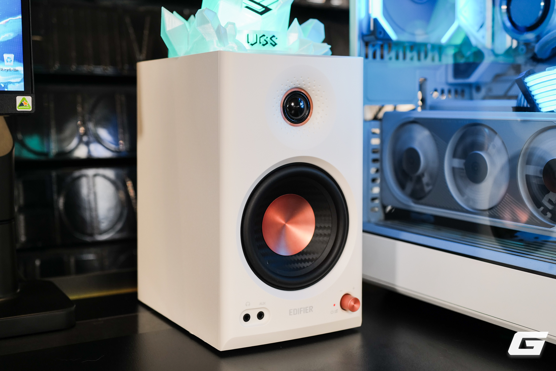Edifier mang MR4 MKII đến Việt Nam: Loa kiểm âm nhắm đúng làn sóng creator, streamer và góc setup desktop đang bùng nổ - Ảnh 3.